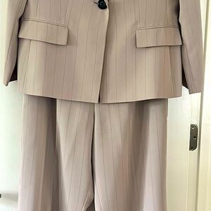 Kasper Cream Pantsuit with Wide-Leg Trousers